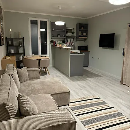 Douillet Proche Metro Et Rer Apartamento